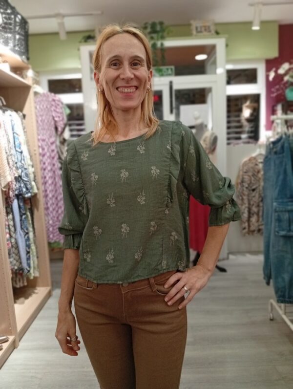 Blusa Crop Volantes