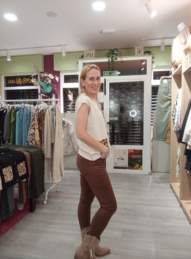 Jeans Pitillo Marrón - Imagen 2