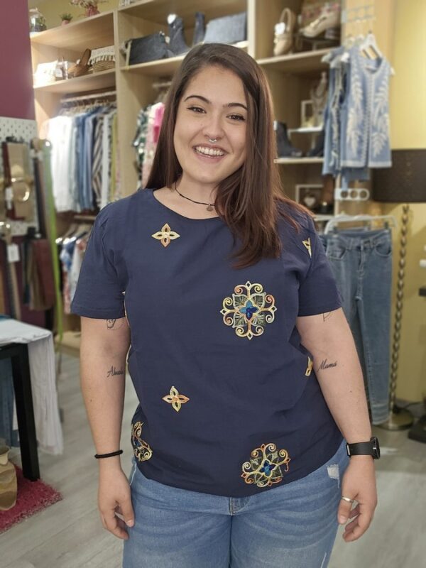 Blusa/Camiseta Bordados