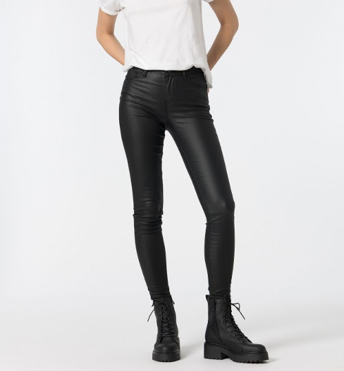 Pantalon negro 2025 polipiel