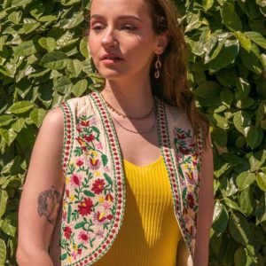 Chaleco Bordado Floral