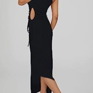 Vestido Largo Cut Out