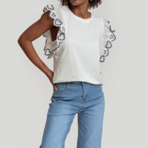 Camiseta Volante Bordado