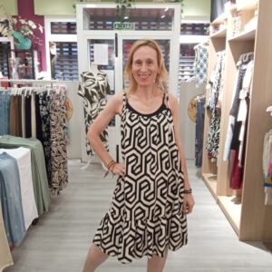 Vestido Corto Volante